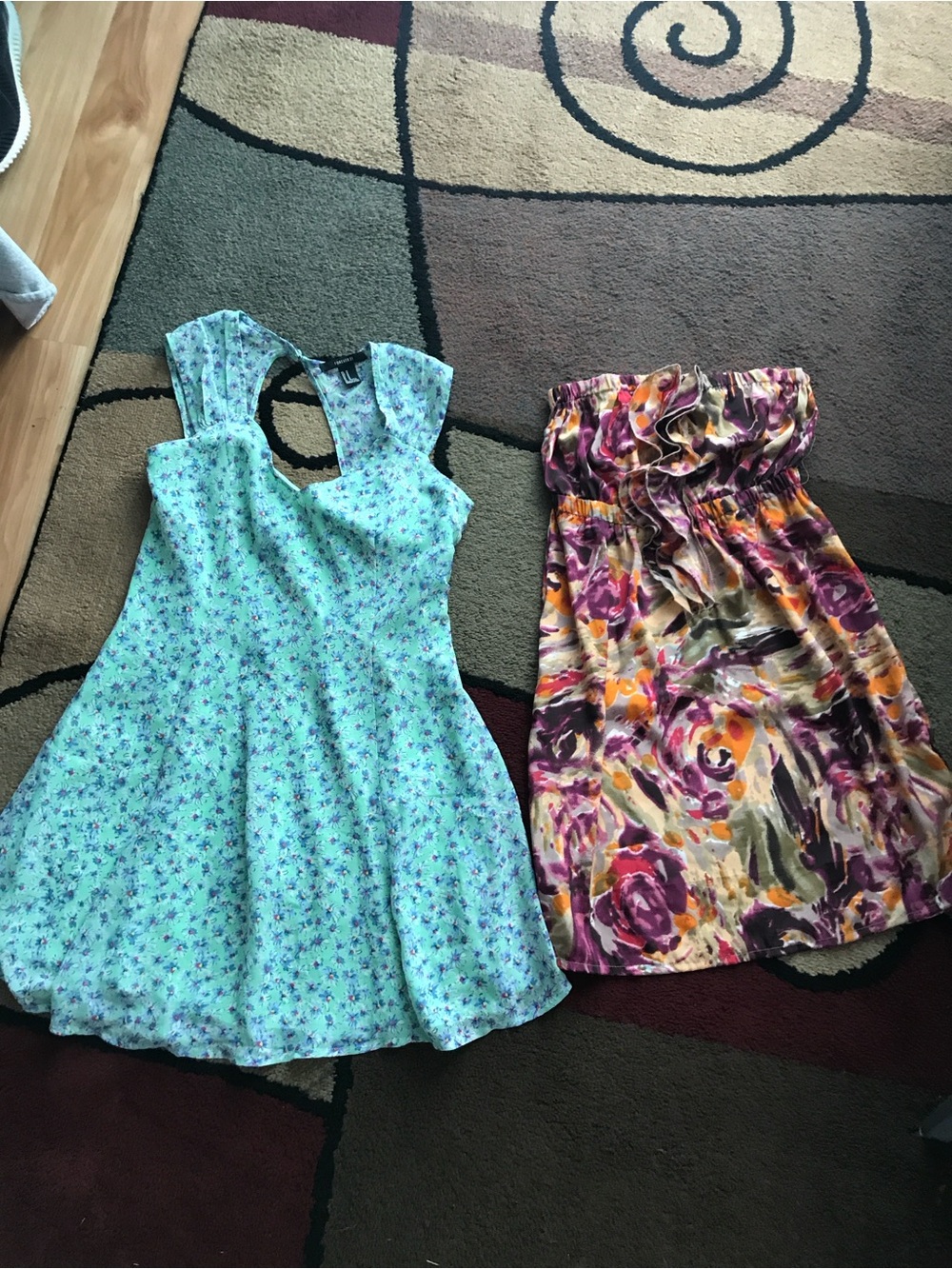 Super Cute Juniors Dress Bundle - Sz Med
